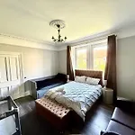 Immanuel House - Modern Luxury Victorian Home 1872 - Free Parking & Fast Fibre Optic Wifi