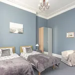 A Two Bedroom Apartment - Victorian Villa At 8 Priestfield Road