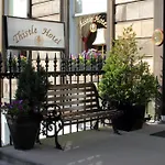 Thistle Hotel