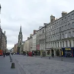 Clamshell Land - Royal Mile
