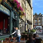 Royal Mile Elegance - Space & Luxury
