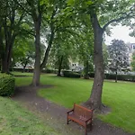South Learmonth Gardens Apartment