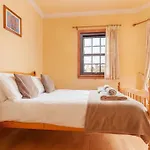 Dean Village - Lovely 2 Bed In Picturesque Dean Village With Balcony And Private Parking