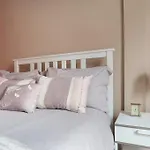 Albion Terrace Apartment