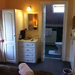 Bonnington Guest House