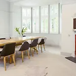 Ramsay Gardens - Grand 4-Bedroom Apartment Next To Castle