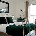 Beautiful Apartment With Fantastic Views