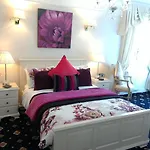 Aaran Lodge Guest House