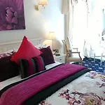 Aaran Lodge Guest House
