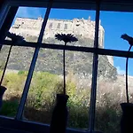 Joivy Unique Old Town Stay Under Edinburgh Castle