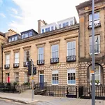 Joivy Luxurious 2Br Home Near Haymarket Station