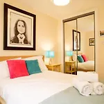 Altido Lovely Apartment For 4 With Free Parking