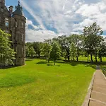 The Quartermile Meadows View Residence