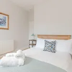Altido Elegant Georgian 2-Bedrm Apt In Heart Of Old Town