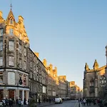 Royal Mile St Giles St