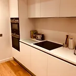 Simpson Loan - Luxury Flat In The Trendy Quarter Mile Area