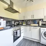 Stunning Studio Apartment Castle View