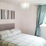Edinburgh Holiday Apartment - Central Location