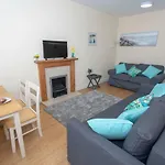 Spacious 2 Bed Apartment In The Heart Of Old Town