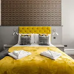 Spacious Newly Refurbished Central Apt