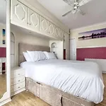 Pilton Avenue House
