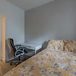 Haymarket Spacious 3 Bedroom Street Level