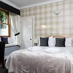 Claremont Guesthouse