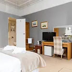 Claremont Guesthouse