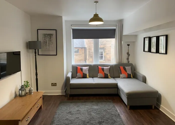 Smart 2 Bed Apartment Edinburgh City Centre Old To