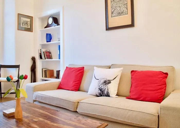 Charming Bright And Comfortable Apartment