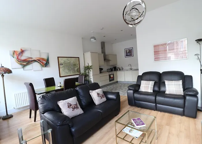 Modern 2Bed 2Bath Flat Near Princes Street