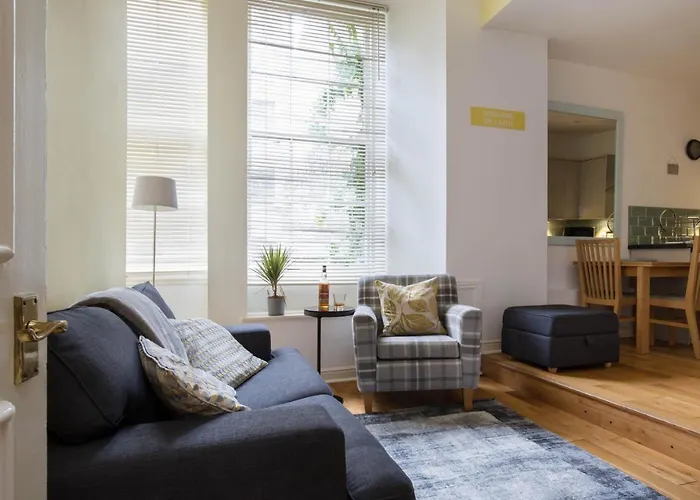 Sunshine On Leith Apartment