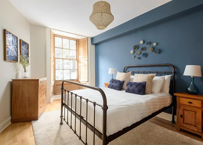 The Broughton St. Apartment