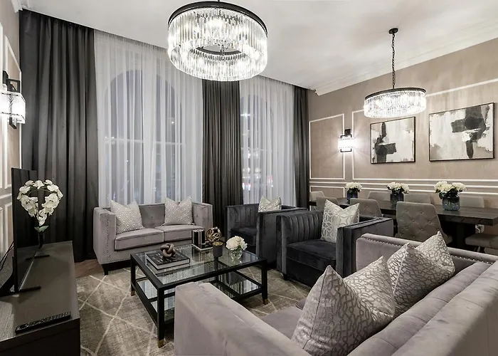 Luxury Georgian City Retreat By Sovo Apartments