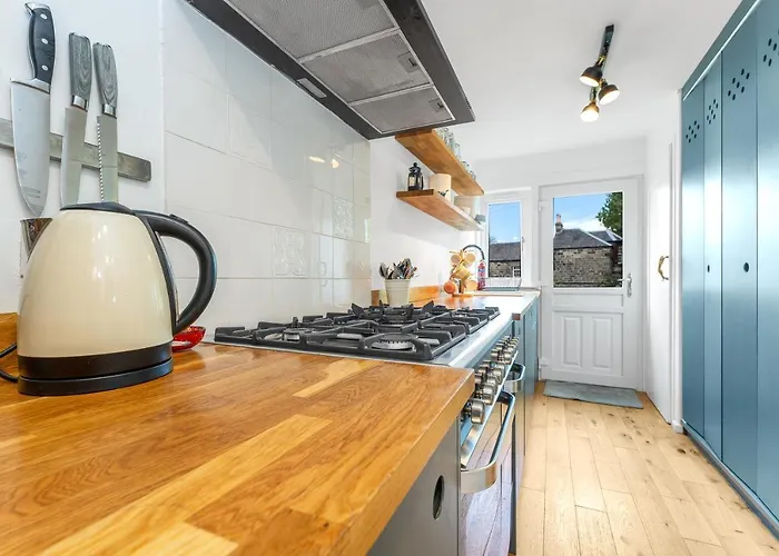 Cozy With Character Cheerful Home With Garden At Leith Links Park