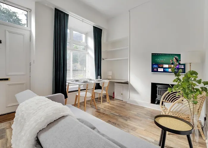 City Centre 2 Bedroom Main Door Apartment