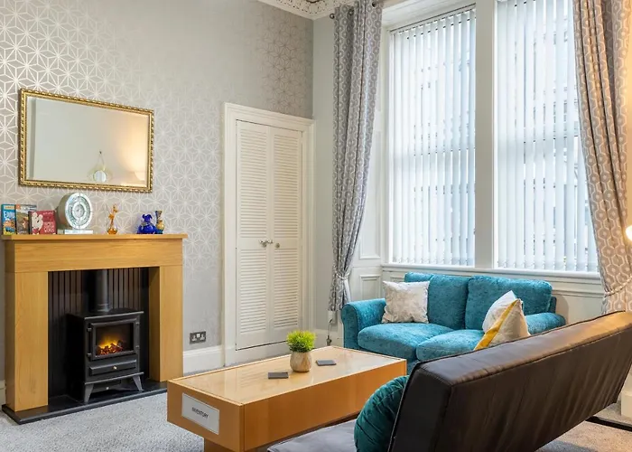 Oesis - Stylish Holiday Home Near Edinburgh City Centre