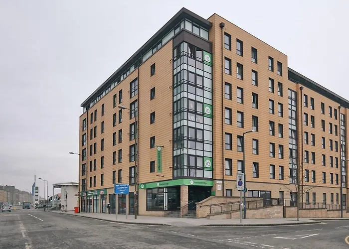 Studios And Ensuite Bedrooms With Shared Kitchen At Fountainbridge In Edinburgh