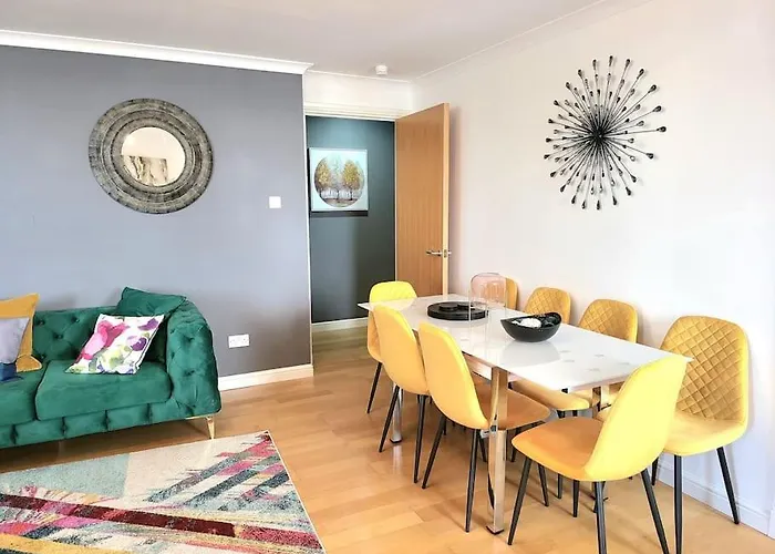 Beautiful Ocean Drive Apt-7 Beds