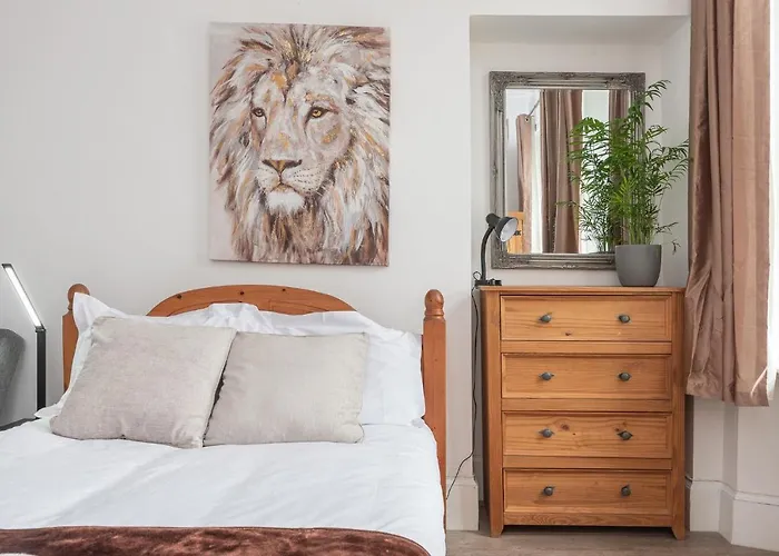 Contemporary 3 Bed City Centre Appartment - Ensuite