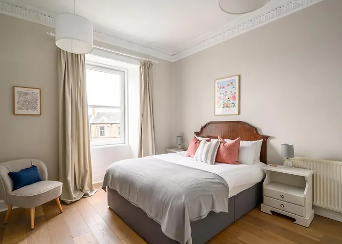 2Br New Town Castle View Apartment