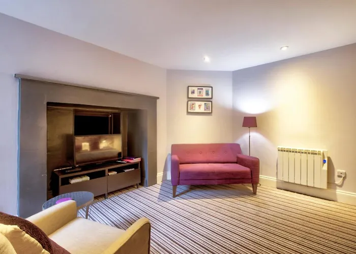 Guestready - Elegant Apt In Old Town Edinburgh