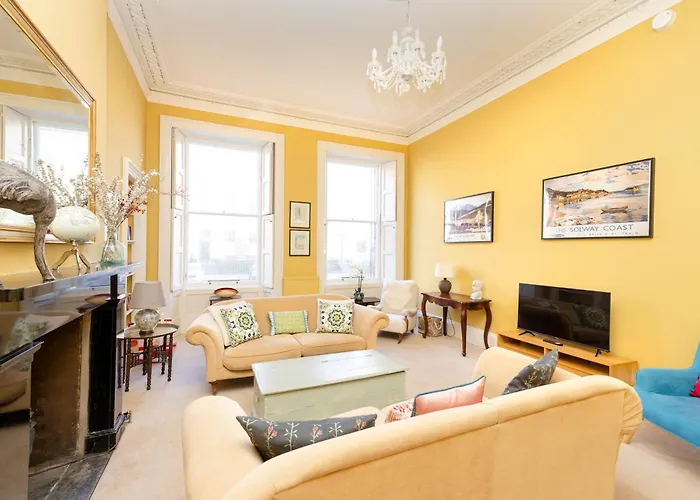 Joivy Chic And Spacious House At The Heart Of The City