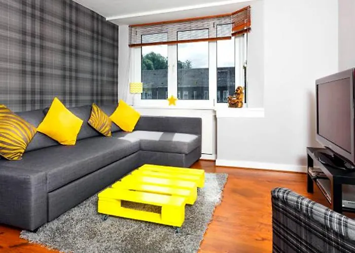Stockbridge Riverside Apartment