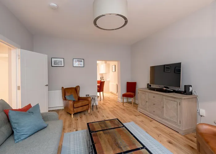 Luxury Apartment, Stafford Street