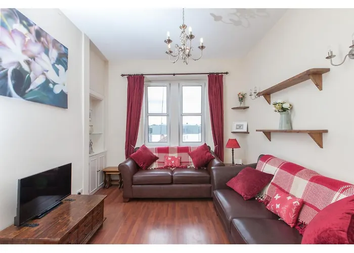 Homely Tenement For 2 Near Botanic Gardens