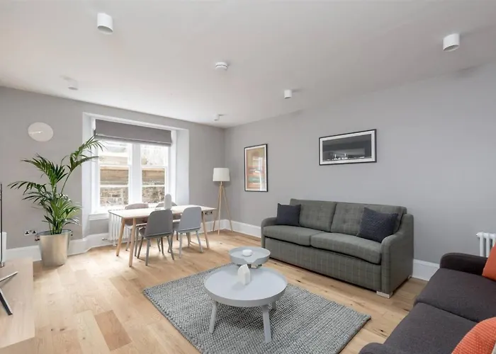 Joivy Luxurious 2Br Home Near Haymarket Station