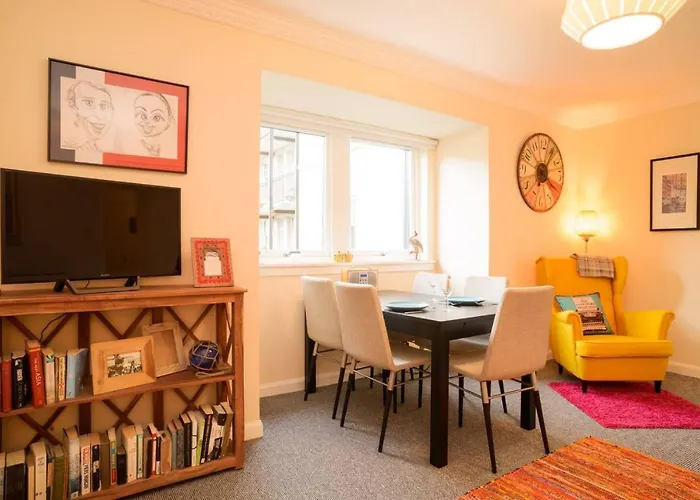 Altido Lovely Apartment For 4 With Free Parking