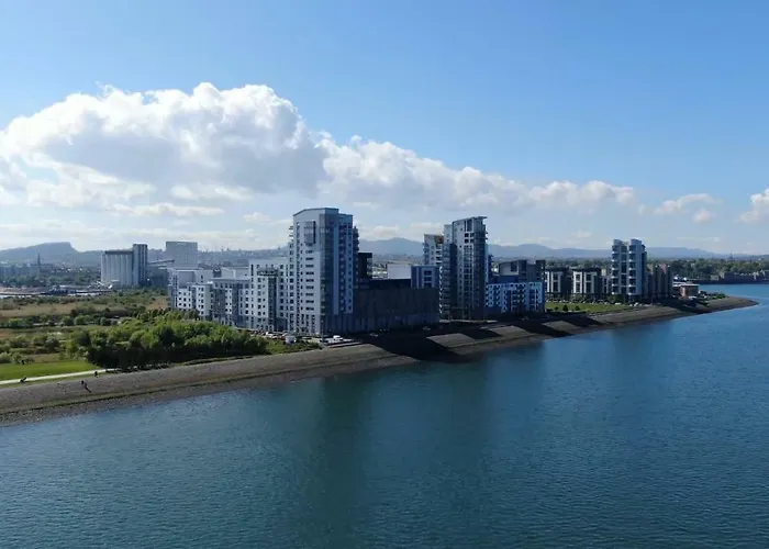 Grand Harbour Apartments