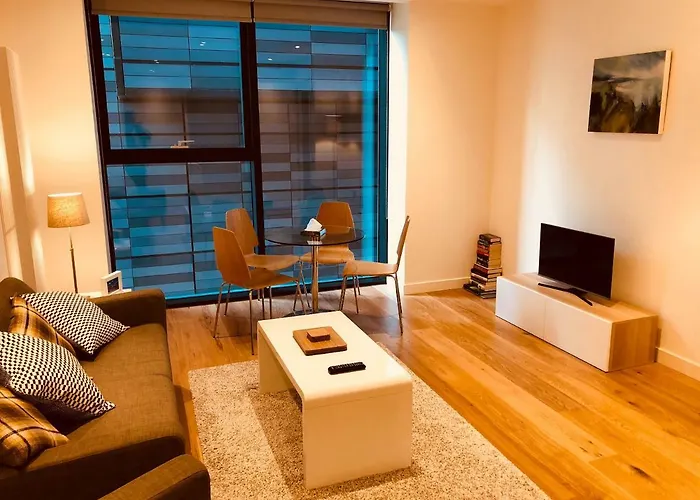 Simpson Loan - Luxury Flat In The Trendy Quarter Mile Area
